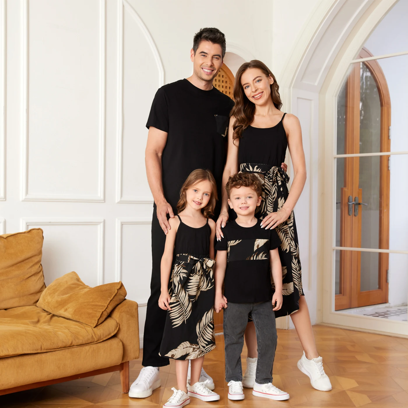 PatPat Family Matching Floral Print Belted Cami Dresses And Solid Short Sleeve Tops Sets - Image 2