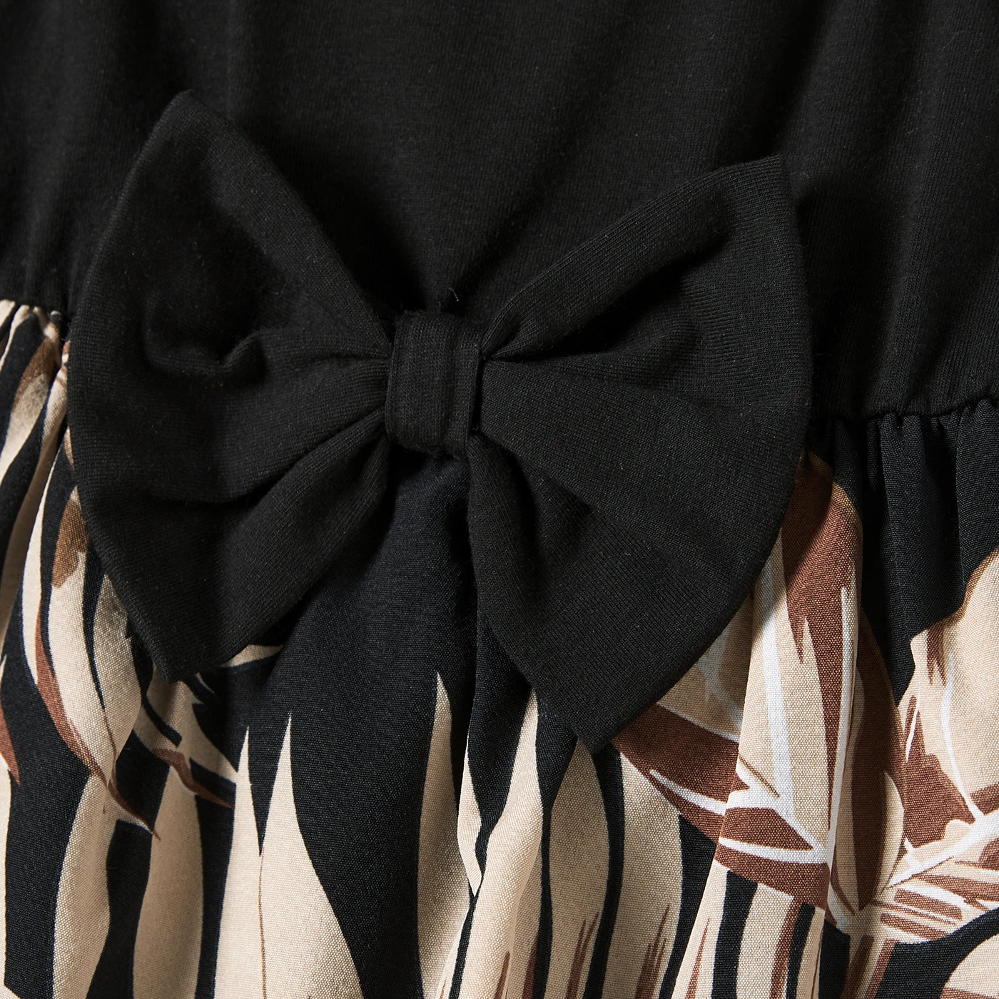 PatPat Family Matching Floral Print Belted Cami Dresses And Solid Short Sleeve Tops Sets - Image 5