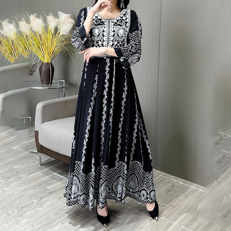 Women's Ethnic Style Floral Embroidered Dress, Elegant 3 4 Sleeve Swing Dress - Image 4
