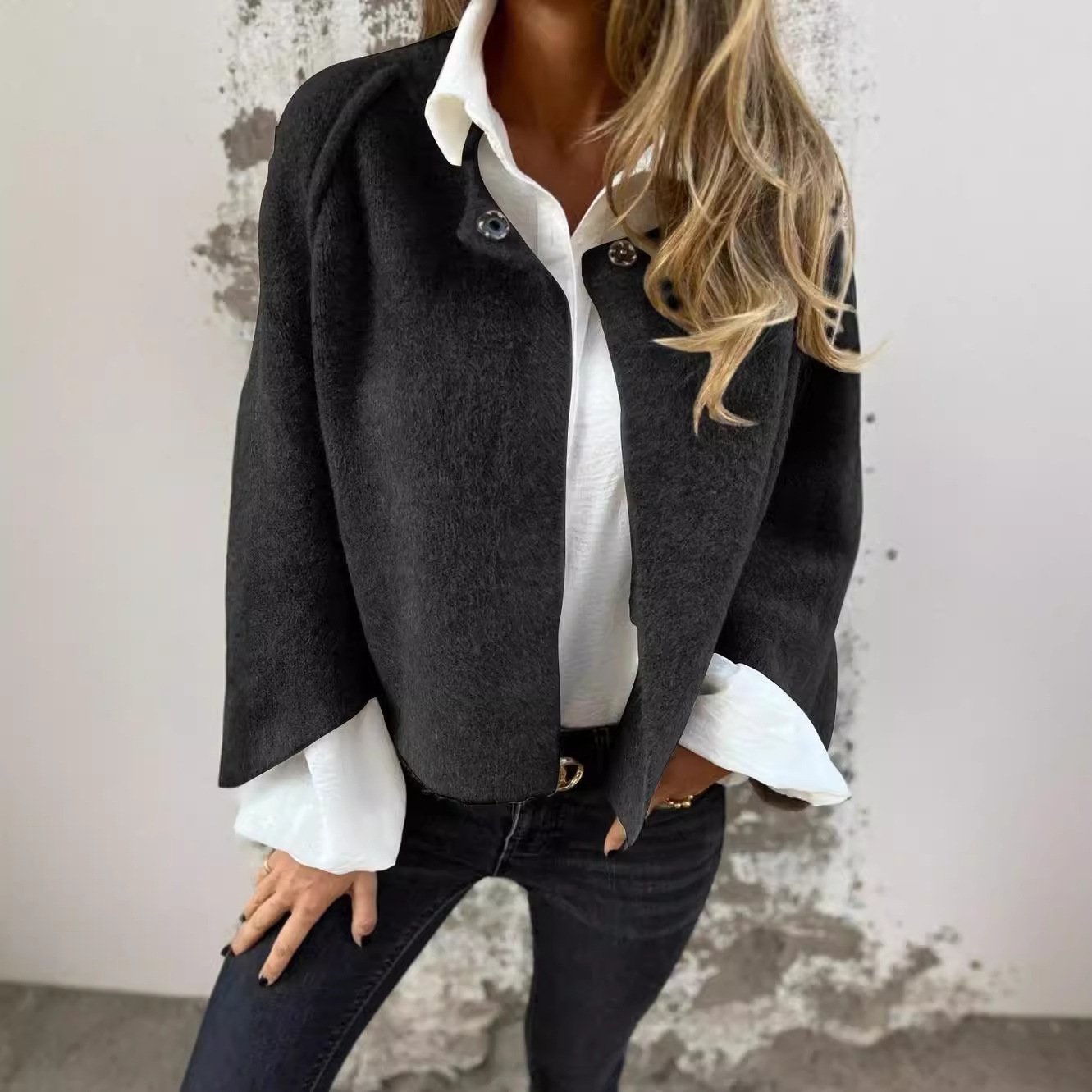 Women's Batwing Sleeve Cardigan Ins Fashion Cropped Jacket Tops Autumn And Winter Loose Short Cashmere Coat - Image 2